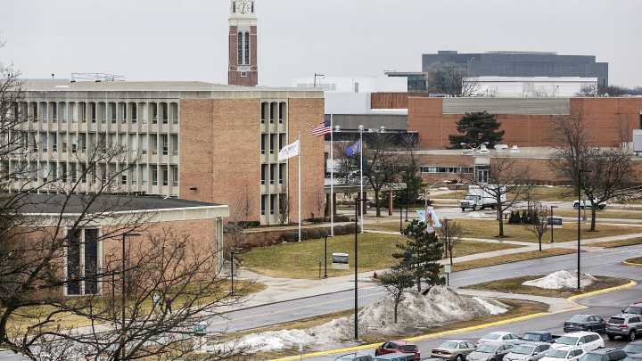Water leak gives Oakland University students a surprise extended break