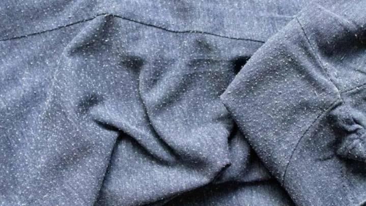 Your Winter Clothes Covered In Fuzz? 5 Genius Home Tricks To Instantly Remove Lint Balls From Sweaters, Jackets & Blankets
