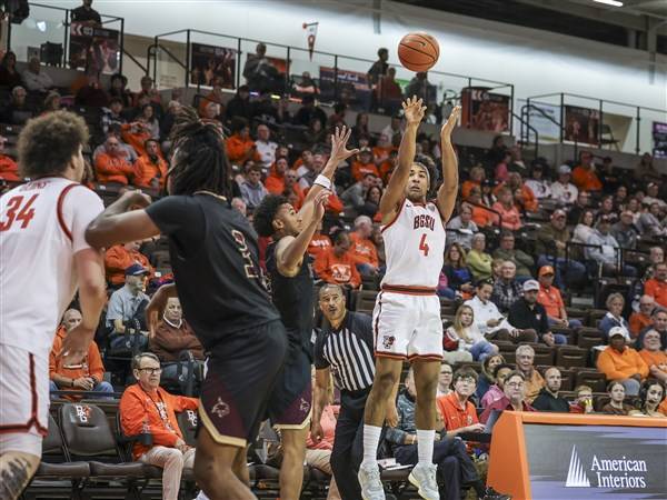 Opening night: How BGSU teams, Toledo women began 2025