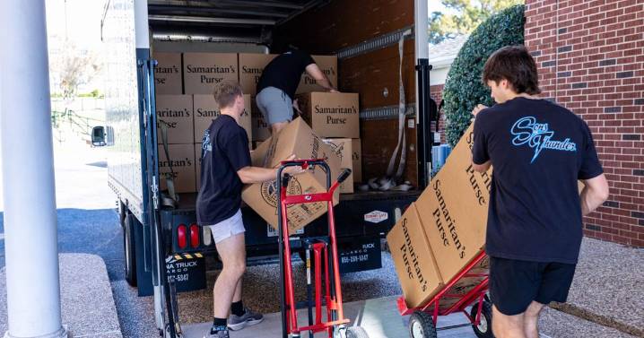 ETBU shares Christmas love and joy through Operation Christmas Child