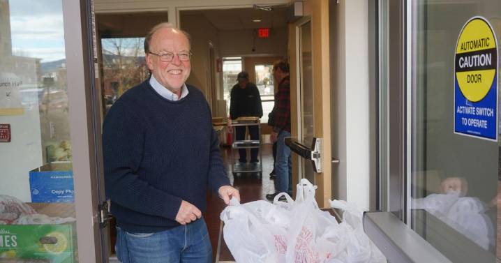 Hundreds benefit from Congregational Church of Laconia's Thanksgiving meal service