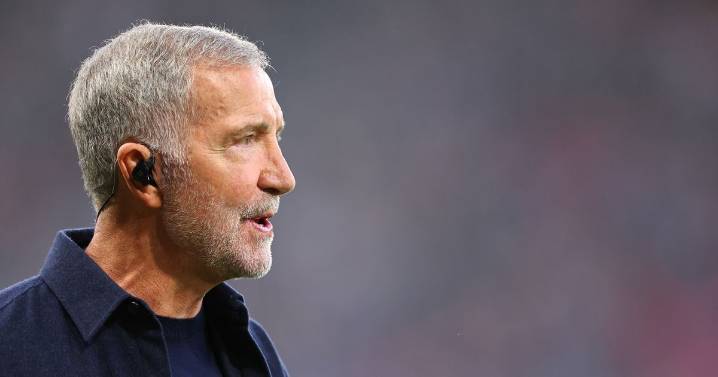 EXCLUSIVE: Graeme Souness on what's gone wrong for Arne Slot at Liverpool and Alexander Isak 'mystery'