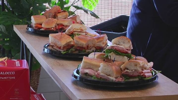 Cardona's hosts National Sandwich Day competition