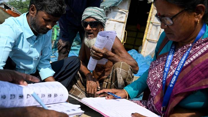 West Bengal SIR: Intense pressure on BLOs and voters as revision deadline nears