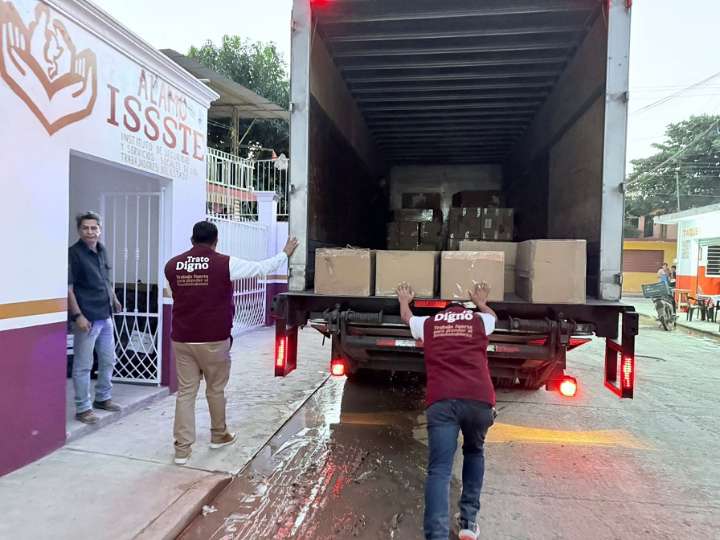 Apoya ISSSTE a familias de Álamo afectadas por la tormenta tropical Raymond