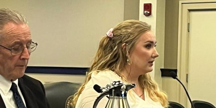 Ky. mother pushing for hands-free cell phone law after daughter’s death