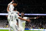 El Madrid golea al Valencia, suma seis triunfos seguidos y zanja el ruido con Vinicius antes de Anfield