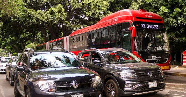 A un pasito de la quincena, ‘no la riegues’: Hoy No Circula para el 12 de noviembre en CDMX y Edomex
