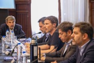 "Es muy preocupante, realmente". Cuál fue la reacción del gobierno de Kicillof al acuerdo comercial de Milei con Estados Unidos