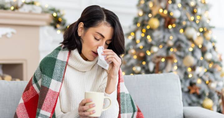 Infectious disease expert shares tips to avoid getting sick this holiday season