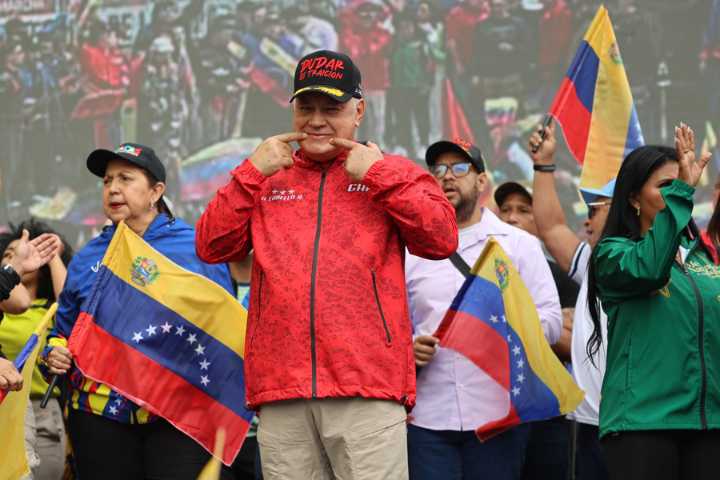 Diosdado Cabello tacha a Marco Rubio de "imbécil" y de tener "ínfulas de conquistador"
