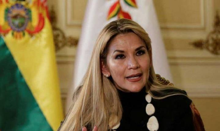 En libertad expresidenta de Bolivia Jeanine Áñez tras la anulación de su condena