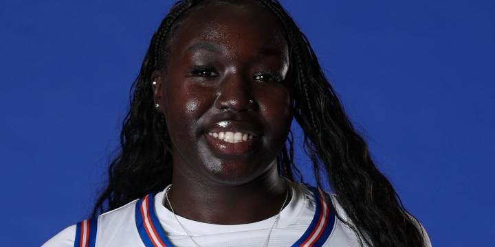 Introducing Nyadieng Yiech: The Gator women’s basketball team witnesses Yiech’s career night vs. Samford.
