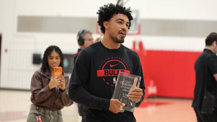 Bulls' Tre Jones named Bob Lanier Community Assist Award Winner for October