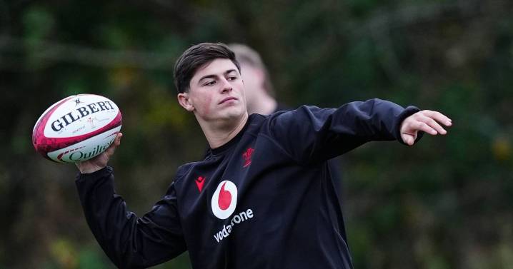 Louis Rees-Zammit back in ‘happy place’ after Wales return
