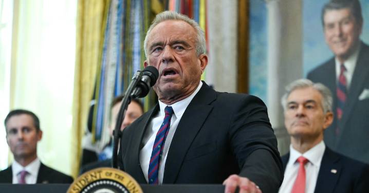 RFK Jr.’s Vile ‘Poetry’ to Lover Olivia Nuzzi Published by Her Scorned Ex Ryan Lizza