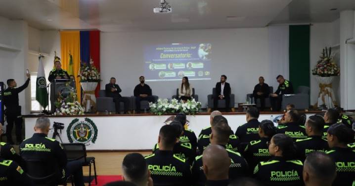 ¿Para qué se reunieron los comandantes de Policía en el Eje Cafetero?