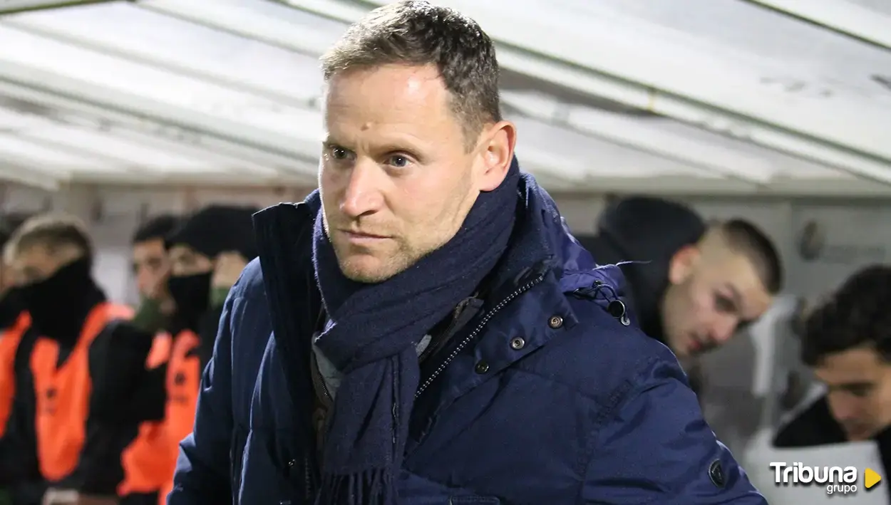 Mario Simón: "Hay que levantarse. Marcar tres goles fuera de casa y no ganar..."