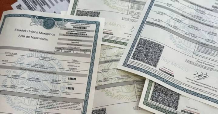 Iván "N" ofrecía actas de nacimiento “auténticas” en una papelería: así capturaron al falsificador en Durango