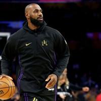 LeBron debuts in NBA record 23rd season as Pistons win streak hits 11