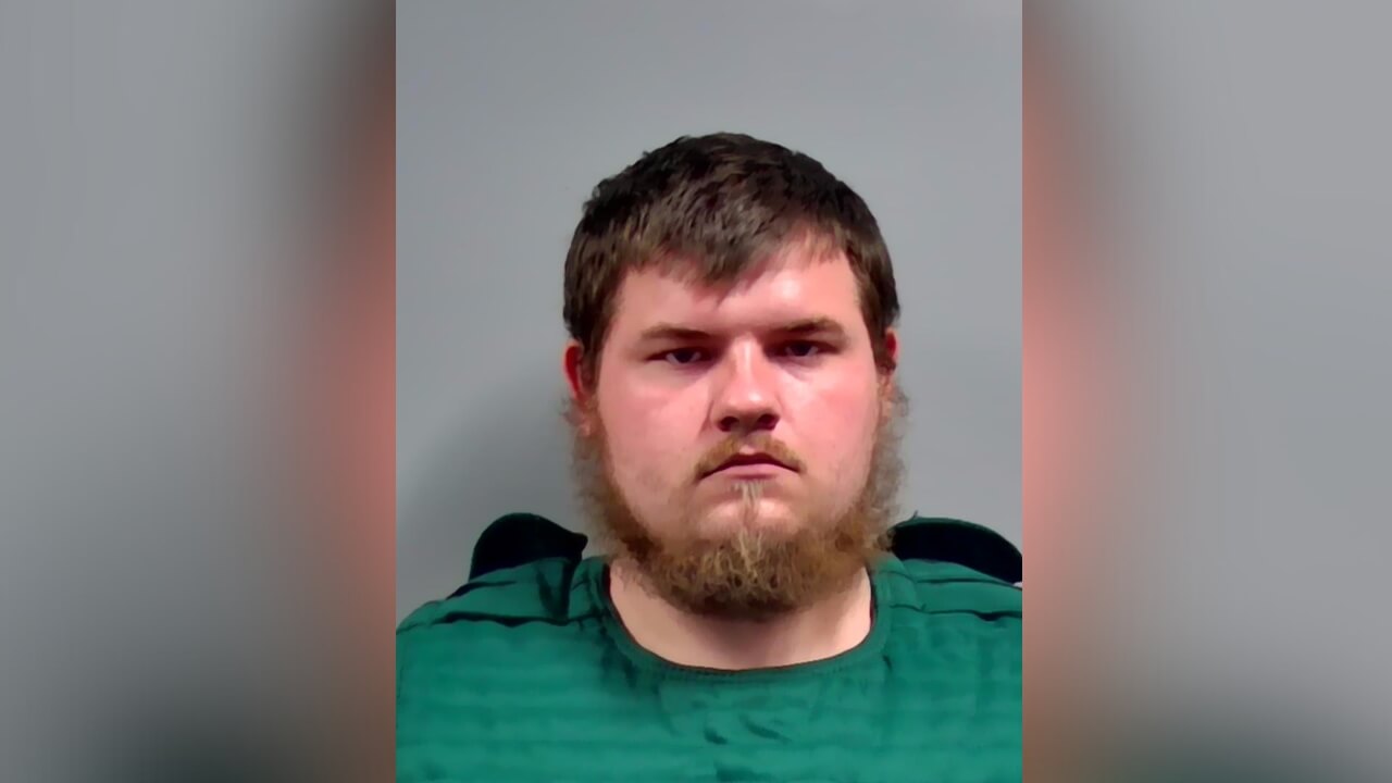 Florida man accused of setting fire to trailer with dead children inside