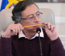 Gustavo Petro visita la Egyptian Red Crescent y destaca labor humanitaria en Gaza