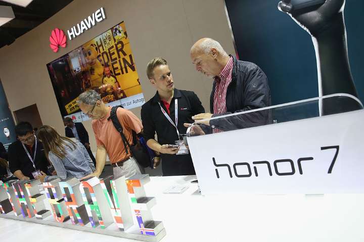 Communist Chinese Government Backed Honor Smartphones To Be Sold By Harvey Norman