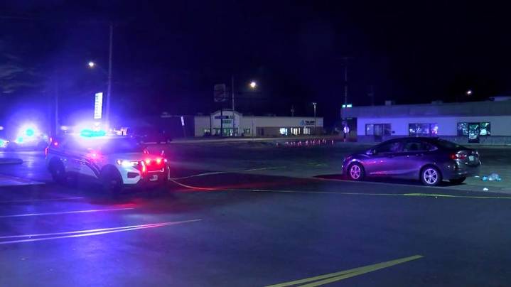 19-year-old woman dead, 2 injured after being shot early Sunday in south Toledo