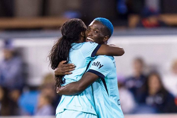 NWSL Awards: How to watch and will anyone get in the way of Temwa Chawinga and MVP
