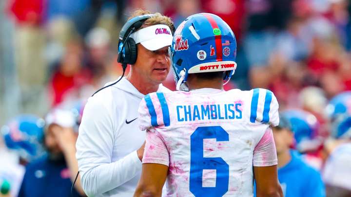 Lane Kiffin claims Mississippi State fans stole QB's jersey