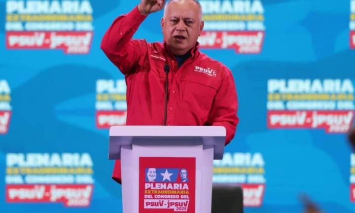 Cabello: La Revolución Bolivariana «no cae en chantajes de nadie»
