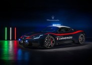Los Carabinieri estrenan supercoches Maserati y Alfa Romeo para emergencias