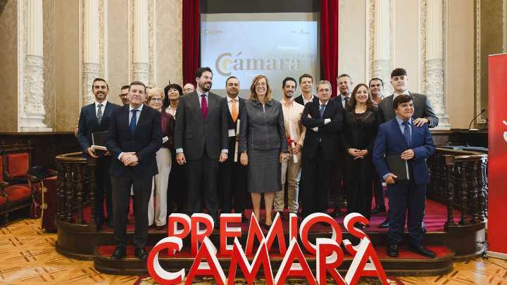 Carriedo reivindica a los empresarios "contra los obstáculos diarios" y apuesta por impuestos bajos