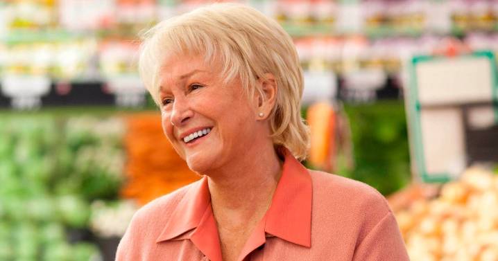 Oscar-nominee Diane Ladd dies as very famous daughter shares gut