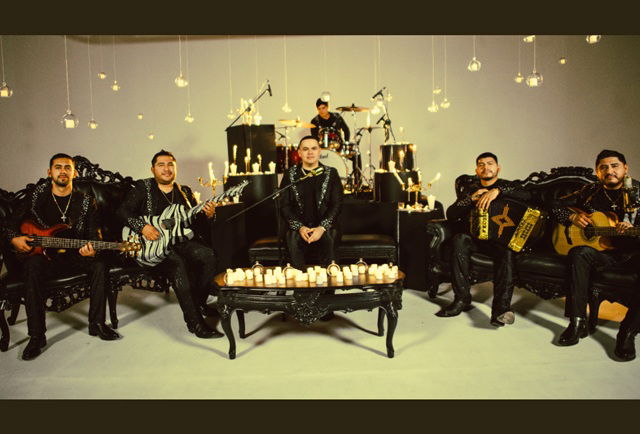 Enigma Norteño alcanza el #1 del chart popular de Monitor Latino con «El Viaje de Mi Vida»