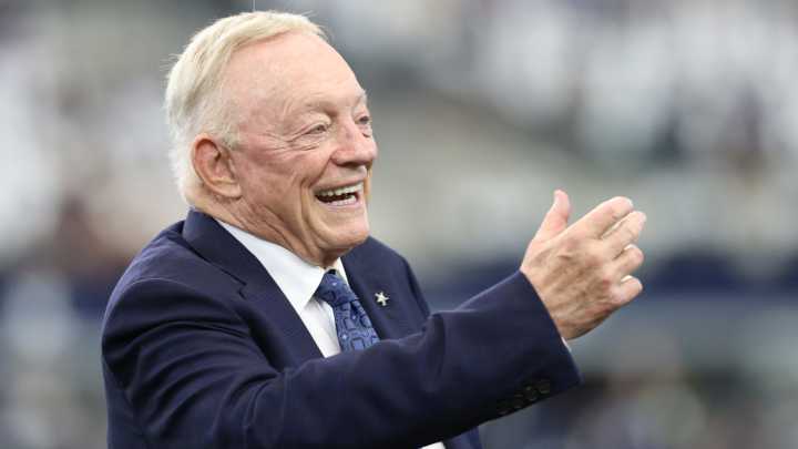 Jerry Jones tries to do damage control after '$100 billion' comments