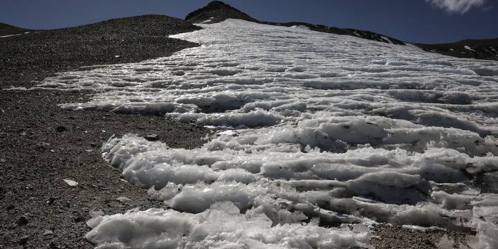 Microbios que vuelven después de 40.000 años: cómo el deshielo los despierta y pueden alterar el clima