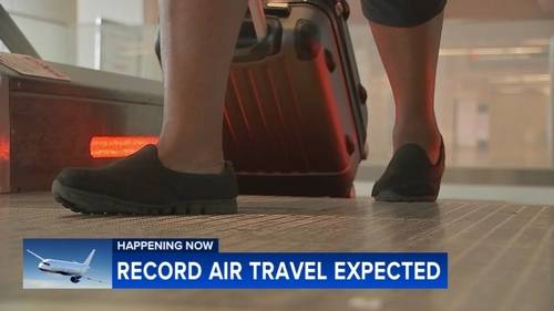 Thanksgiving holiday travel begins at Philadelphia International Airport