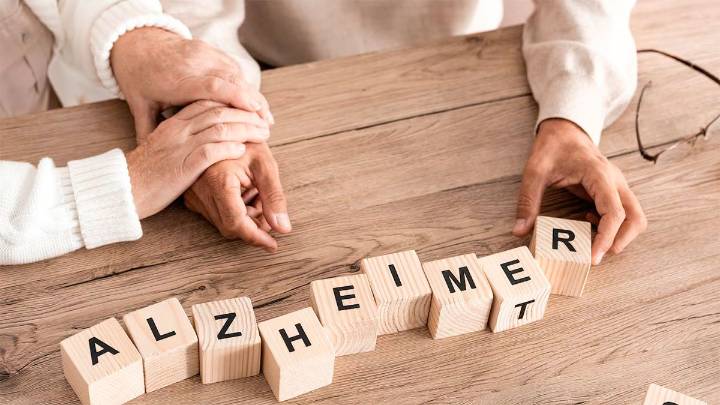 Nueva terapia con mascotas robot busca mejorar el bienestar de personas con Alzheimer