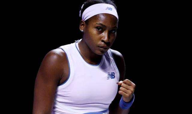 Coco Gauff Powers Past Paolini to Stay Alive at WTA Finals