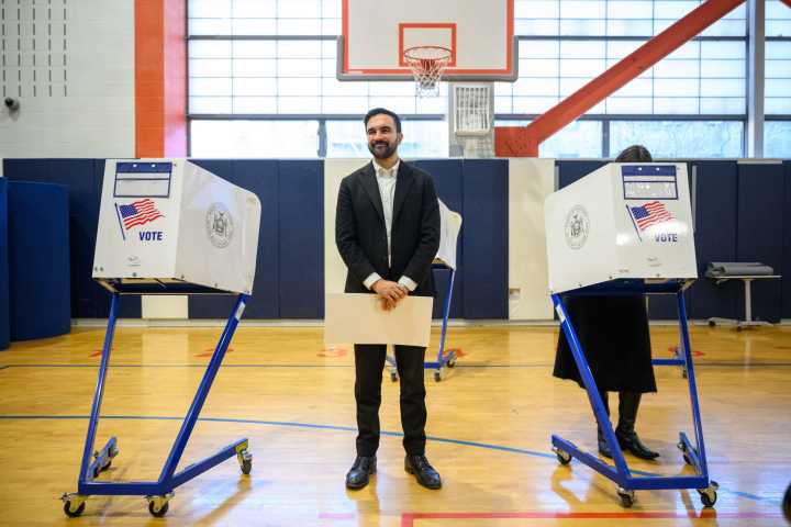 From the Coasts to Rust Belt, Progressive Candidates Take On Dem Establishment