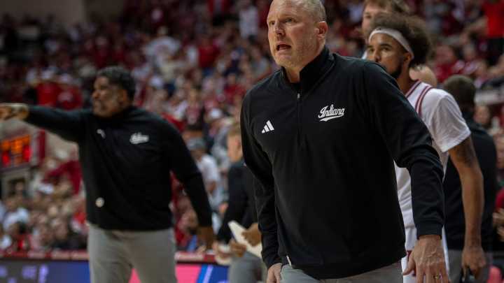 Coach Darian DeVries on how IU basketball took team effort to beat Kansas State