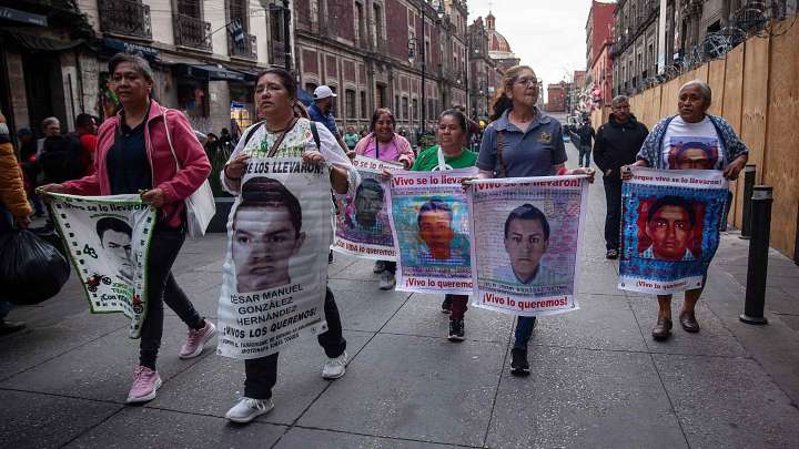 Caso Ayotzinapa: Sheinbaum Informa que Buscarán a 2 Exintegrantes del GIEI e Informa Avances