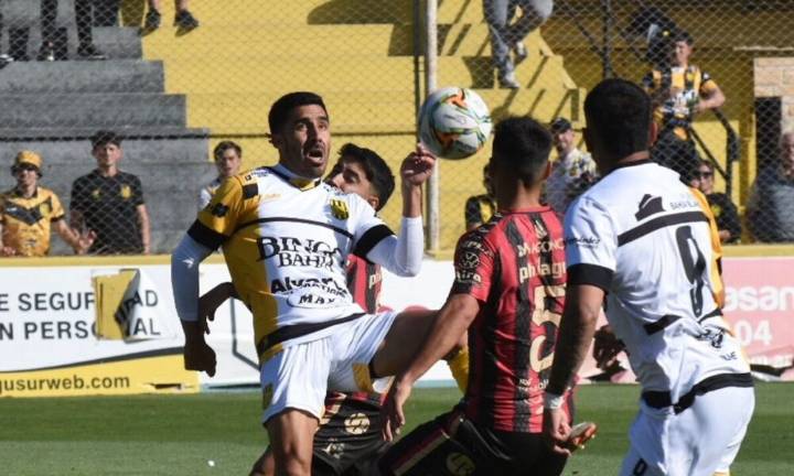 Olimpo afuera del Federal A: volvió a perder y el Carminatti explotó