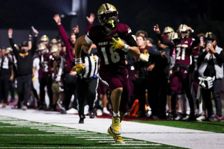 Pirates make it look EZ in playoff win over Holtville