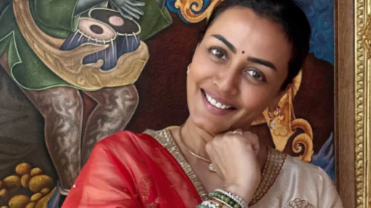 Namrata Shirodkar’s Ethnic Photoshoot Makes Fans Call Her ‘Marathi Mulgi’