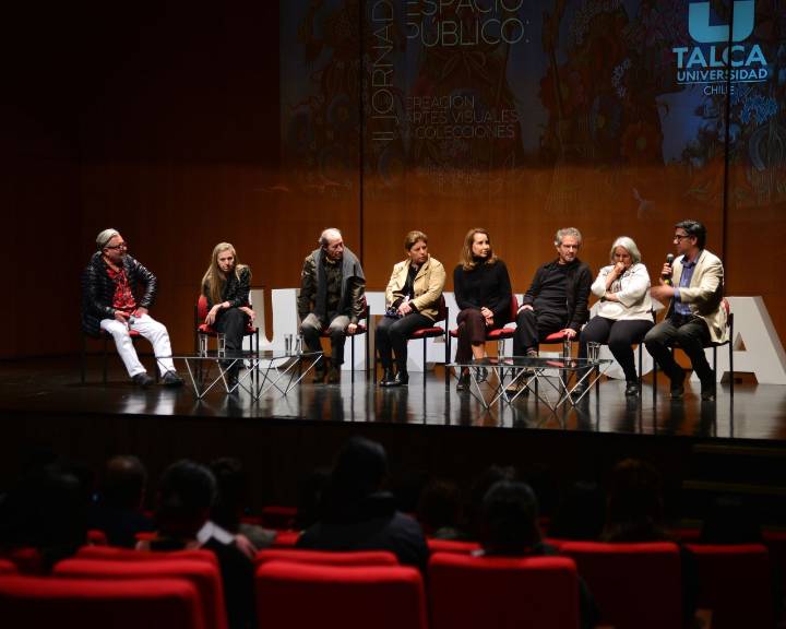 UTalca reafirmó compromiso cultural con jornadas sobre artes visuales y coleccionismo