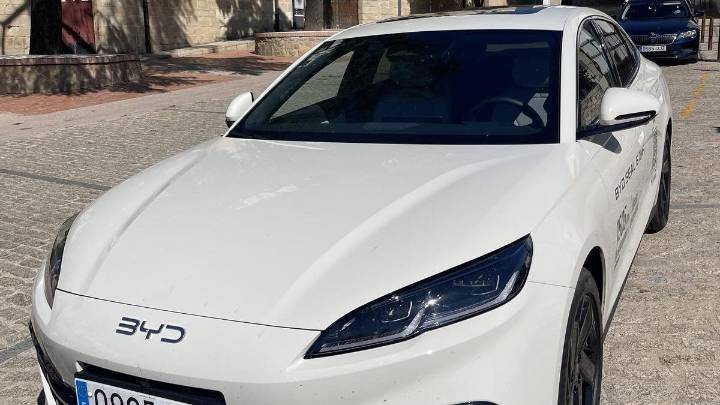 BYD Seal 6 DM-i: el futuro próximo, por autonomía, es híbrido