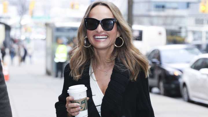Giada De Laurentiis' Favorite Way To Serve Negronis