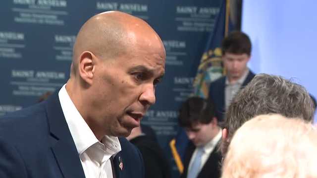 Booker says Democrats must focus on fighting for American people during NH town hall